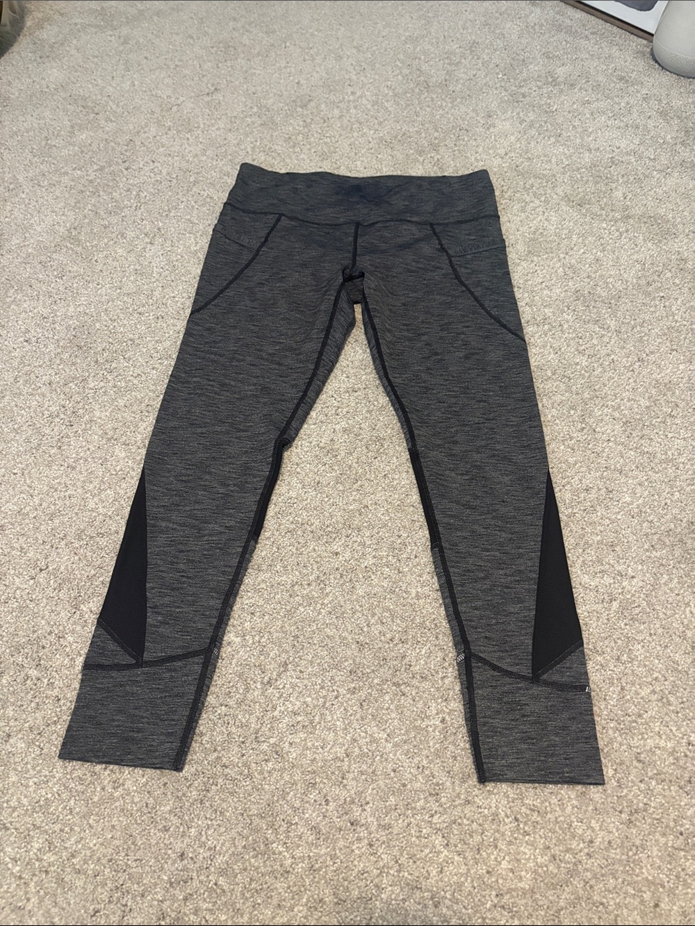 Athleta Heathered Gray 7/8 Leggings - Like New